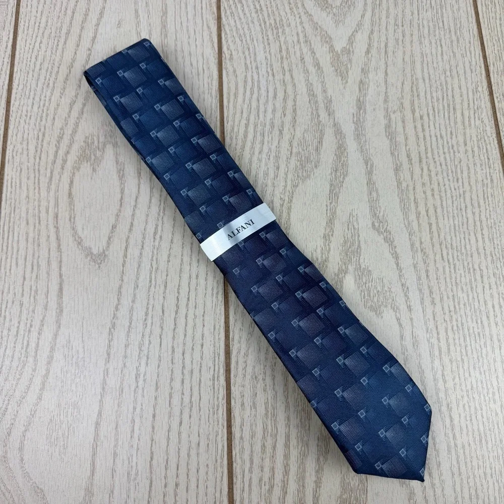 667 Alfani Men's Tie Aster Neat 410 Navy Blue $55 Polyester
